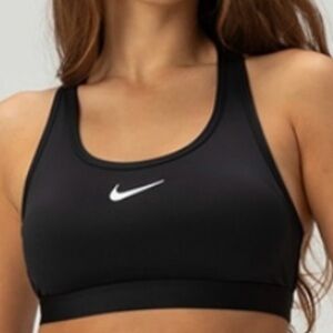 Nike Swoosh Sports Bra